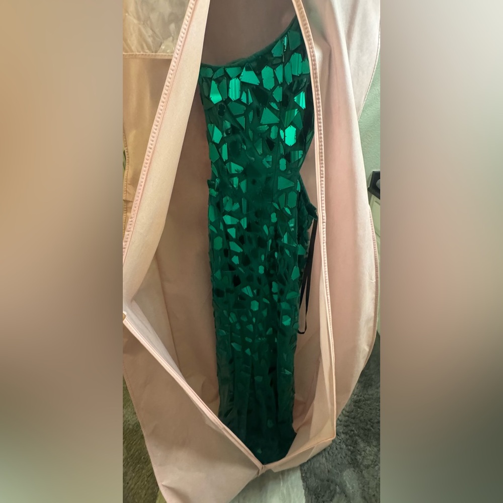 Emerald green formal dress / Prom / Homecoming